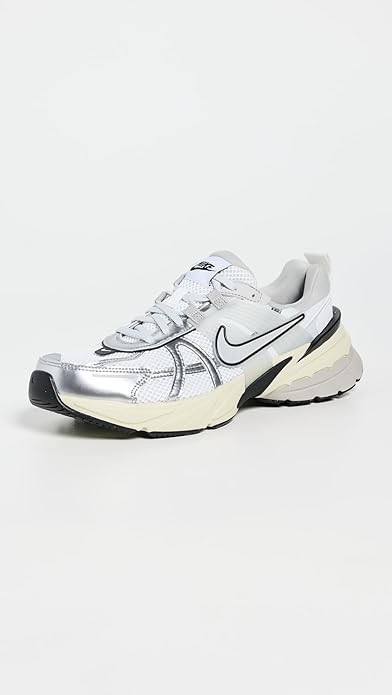 Nike Women's V2K Running Shoe